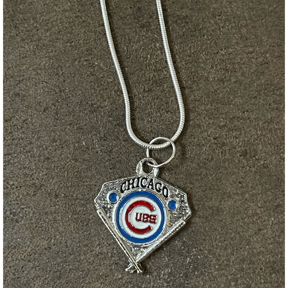 Chicago cubs necklace